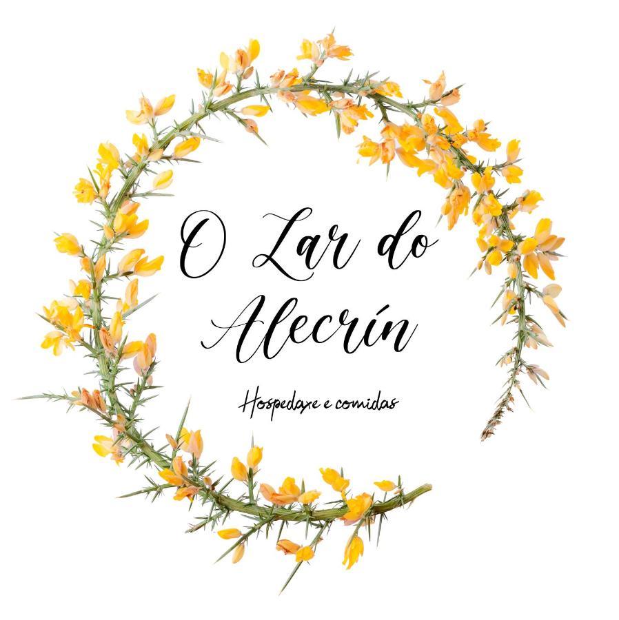 O Lar Do Alecrin Hotel Friol Luaran gambar